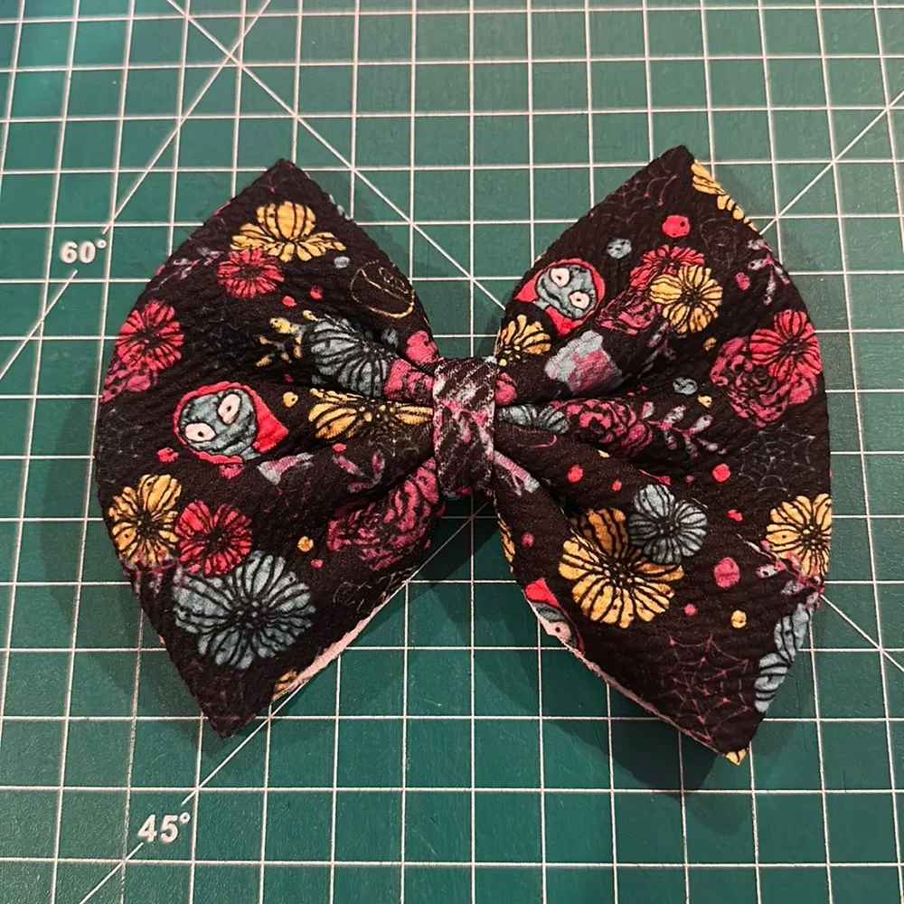 Bow - Picture 1 of 1